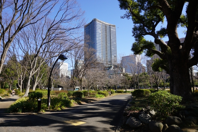 新橋駅周辺の様子