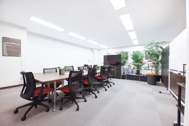 賃貸オフィスで又貸しが禁止されている理由とは？サブリースとの違いは？