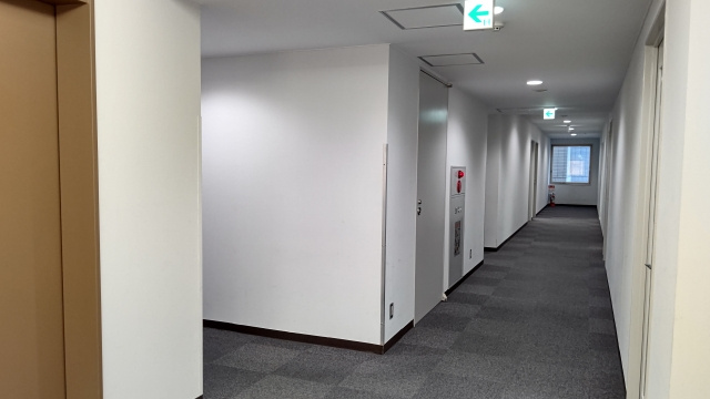 賃貸オフィス契約をするなら廊下の幅を確認！法律で決められている基準とは
